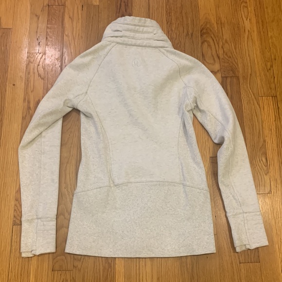 Lululemon Zip Up Jacket - Picture 8 of 9